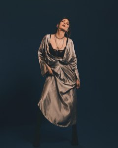 shruti-haasan-in-Metallic-Draped-Maxi-Dress-Layered-Innerwear-Gothic-glam-edgy-fusion-formal-wear-photos-012