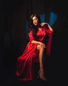 shruti-haasan-latest-photos-024