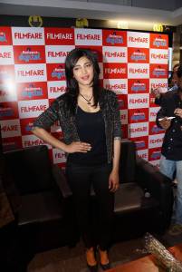 shruti-haasan-latest-pics-00329