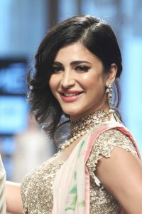 shruti-haasan-latest-pics-200-00122
