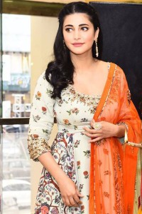 shruti-haasan-pictures-22296