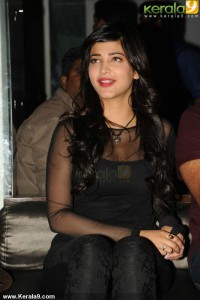 shruti-haasan-stills-00655