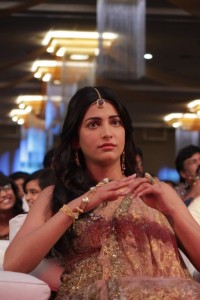 shruti-hassan-images55-0019
