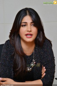 shruti-hassan-latest-photo-gallery-00544