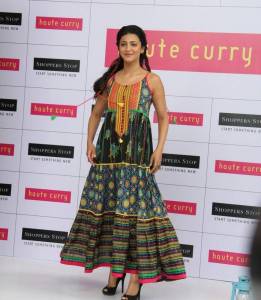 shruti-hassan-latest-photos-8-00120
