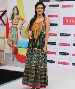 shruti-hassan-latest-photos-8-00240