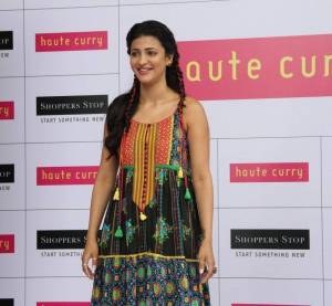 shruti-hassan-latest-photos-8-00479