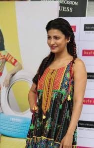 shruti-hassan-latest-photos-83