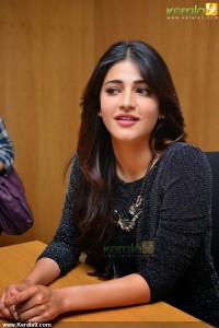 shruti-hassan-latest-photoshoot-0036