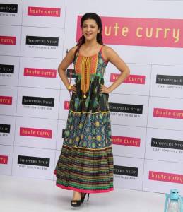 shruti-hassan-latest-pics-2-00440