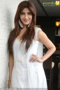 shruti-hassan-latest-stills-02257