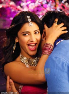 shruti-hassan-latest-stills-02888