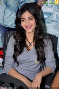 shruti-hassan-new-images-00459