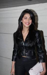 shruti-hassan-new-photos-00188
