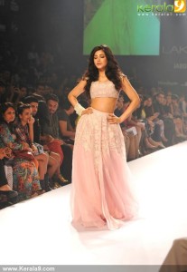 shruti-hassan-photo-download-00288