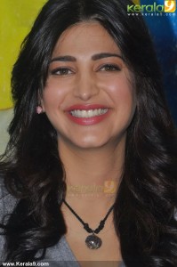 shruti-hassan-photo-gallery-00271