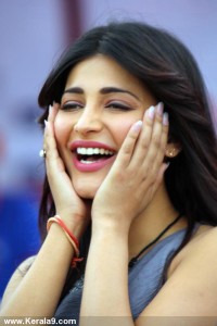 shruti-hassan-photos-00430