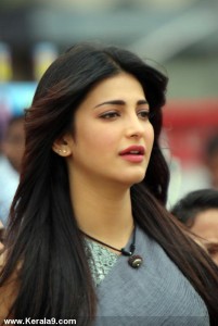 shruti-hassan-stills-00364