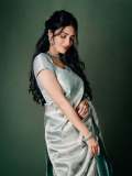 shruti-haasan-in-Pastel-Ice-Blue-or-Minty-Silver-Banarasi-saree-paired-with-a-matching-sweetheart-neckline-blouse-005