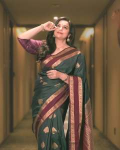 actress-swetha-menon-latest-photos-in-tussar-silk-saree-photos-007