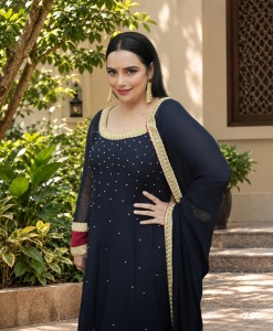shweta-menon-in-Midnight-Blue-Embellished-Anarkali-photos-001