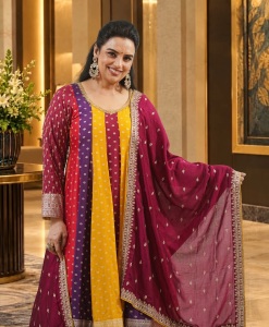 shweta-menon-in-Multi-Colored-Panel-Bandhani-Anarkali-photos