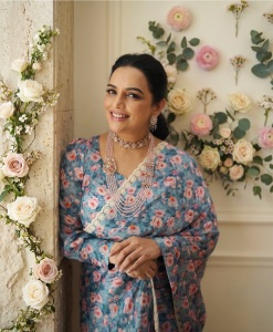 shwetha-menon-latest-photos-and-dressing-style-009