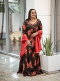 shweta-menon-in-long-party-wear-churidar-photos-007
