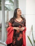 shweta-menon-in-long-party-wear-churidar-photos