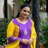 swetha-menon-in-violet-and-yellow-combination-churidar-photos