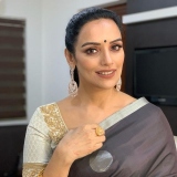 shweta-menon-picture-003