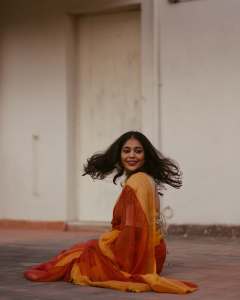srinda-arhaan-latest-style-and-makeover-ideas-photos-010