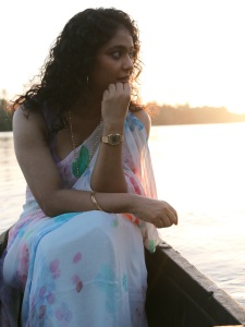 srinda-in-latest-saree-designs-and-style-photos-004