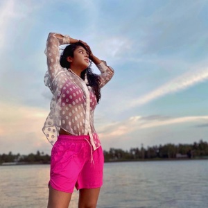 srinda-in-two-piece-model-dress-photos-001