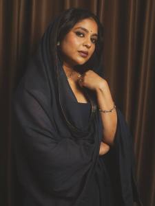 srinda-latest-photos-in-new-style-002
