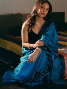 srinda-latest-photos-in-new-style
