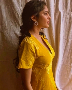 srinda-new-photo-shoot-pics-003