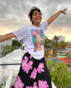 srinda new photos9812