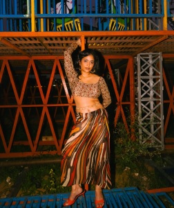 srinda-new-photoshoot-glamour-look-004