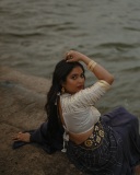 srinda-latest-photoshoot-in-violet-saree-with-white-blouse-002