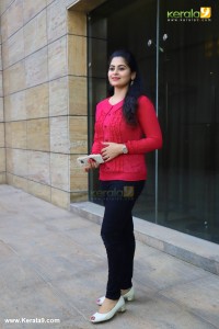 sruthi-lakshmi-latest-pics-099233-472