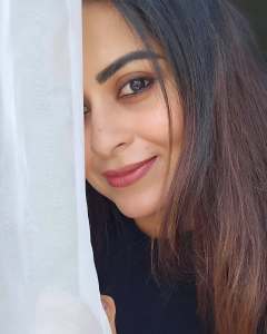 sruthi-lakshmi-new-style-photos-001