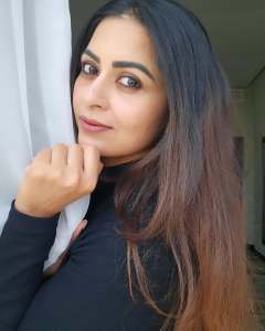 sruthi-lakshmi-new-style-photos-002