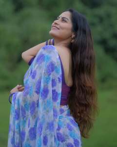 sruthi-lakshmi-new-style-photos-011