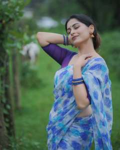 sruthi-lakshmi-new-style-photos-015