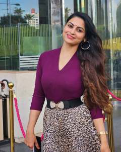 sruthi-lakshmi-new-style-photos-019