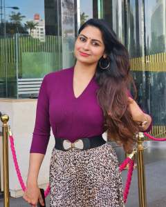 sruthi-lakshmi-new-style-photos-021