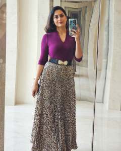 sruthi-lakshmi-new-style-photos-022
