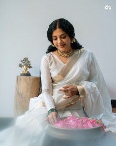 shivada-actress-in-kerala-saree-with-makeup-ideas-photos-trending-007