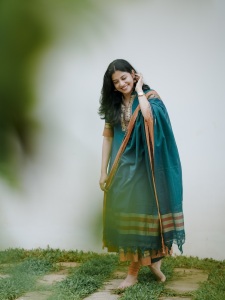 shivada-nair-in-churidar-photos-003